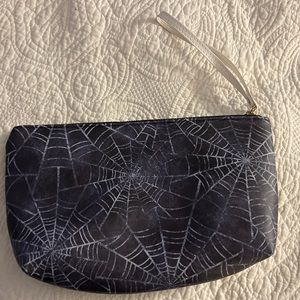 2/$12 - bundle Spiderweb Clutch